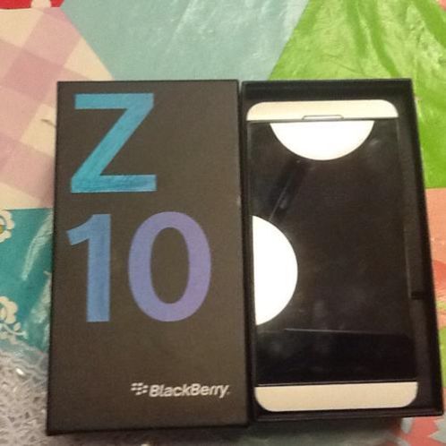 Tekooo blackberry z10 zogoed als nieuw 