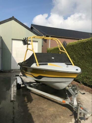 Tekoop ski nautique correct craft 2001 met trailer