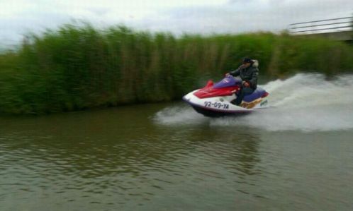 Tekoopteruil waterscooter kawasaki