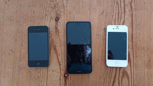 Telefoon 2 x iPhone werkend 1x Nokia scherm defect