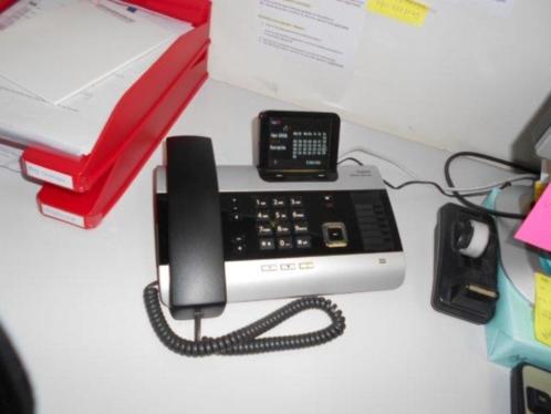 Telefooncentrale analoog, ISDN n VOIP, 3 lijnen, 3 handsets