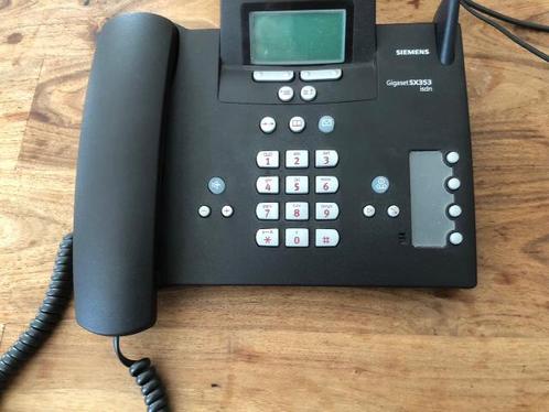 Telefooncentrale ISDN  6 losse handtoestellen, merk SIEMENS