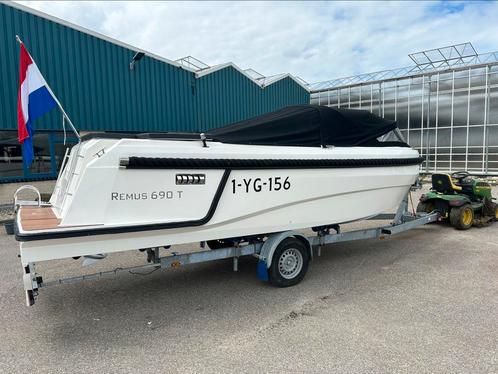 Tendersloep Remus 690 met trailer als nieuw