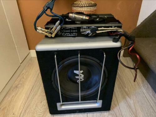 Thunder. Subwoofer en versterker.