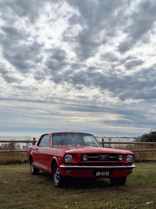 T.K. Ford Mustang x2766 rood v8