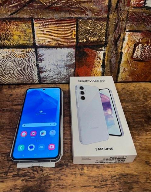 Tk zeer nette Samsung Galaxy A55 5G kleur licht blauw  128gb