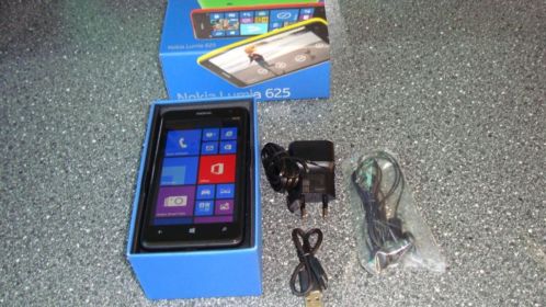 T.K.A NOKIA LUMIA 625 Zwart NIEUW IN DOOS SIMLOCKVRIJ