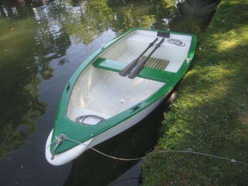 Toervisbootje.