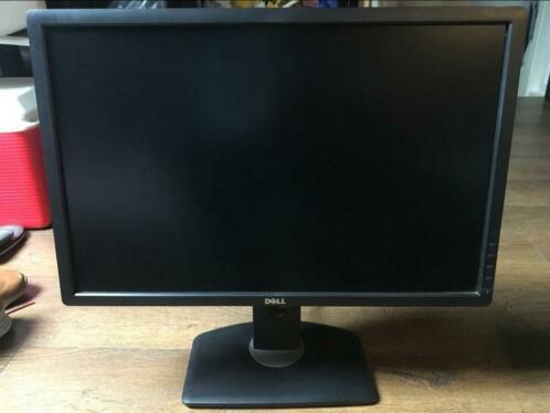 Top monitor Dell UltraSharp 24 inch