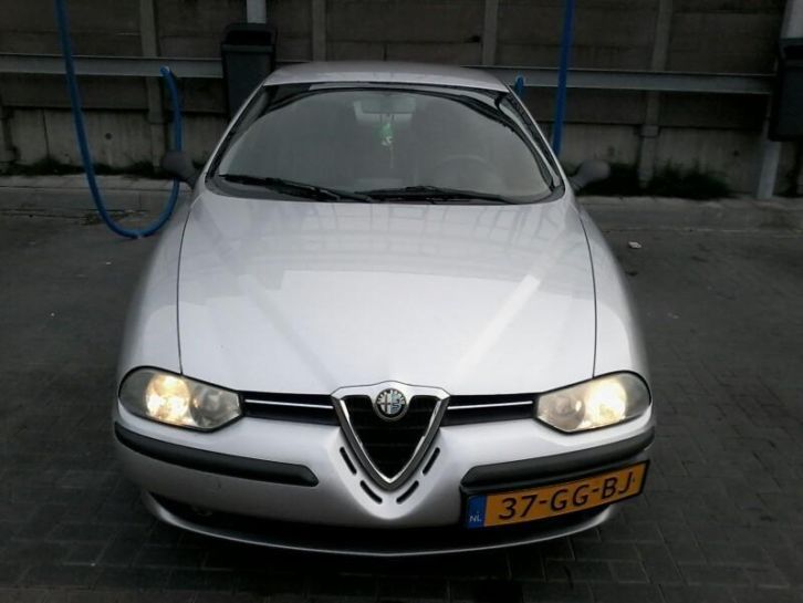 Topadvertentie Alfa Romeo 156