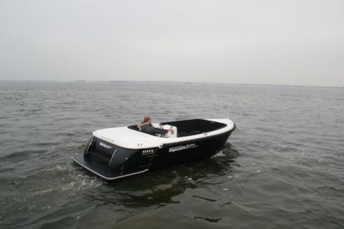 Topcraft 605 Tender, ZONDAGS OPEN