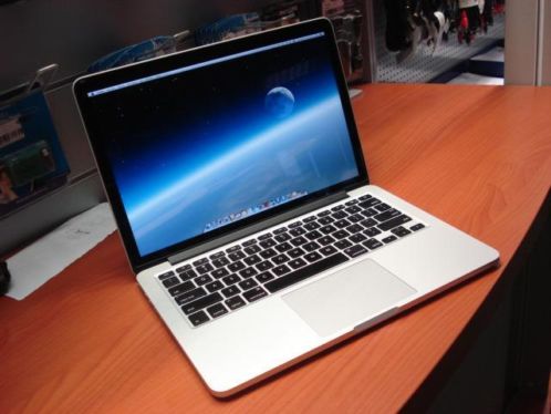 TOPPER Macbook Pro Retina 13 inch - Used Products Dordrecht