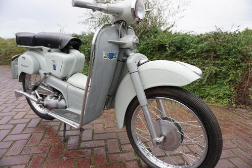 Topstaat  Unieke zeldzame Aermacchi zeffiro 125 cc 1958