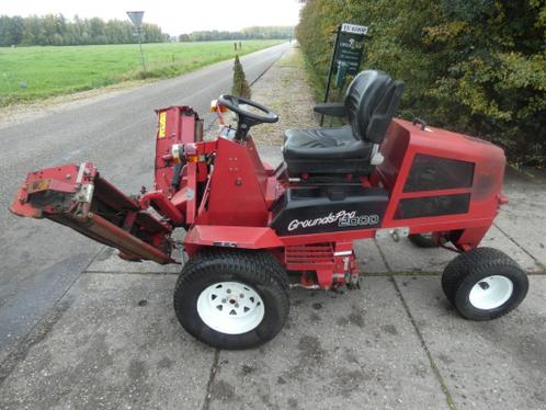 TORO zitmaaier (type GroundsPro 2000, BampS V-Twin, 180 cm.)