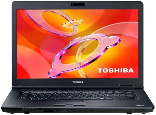 Toshiba 15.6 inch i54GB320GB, NVidia 512Mb, jaar garantie