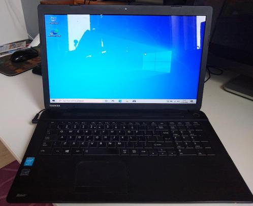 Toshiba 17quot laptop met nieuwe Windows 10 en Intel i3