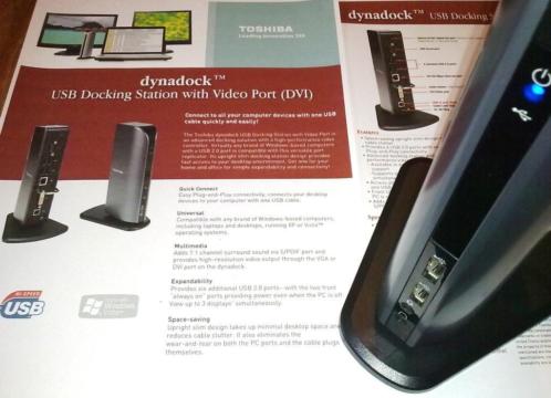 Toshiba Dynadock PA3542E-2PRP 7.1 SPDIF TOS-link DVI USB 2.0