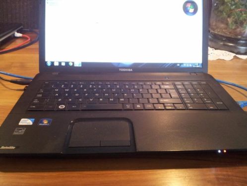 TOSHIBA LAPTOP 17034, 6Gb RAM, 500Gb HD, INTEL PENTIUM 2,10Ghz
