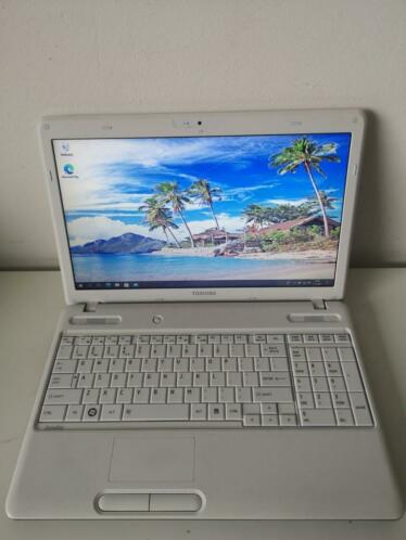Toshiba laptop kleur wit