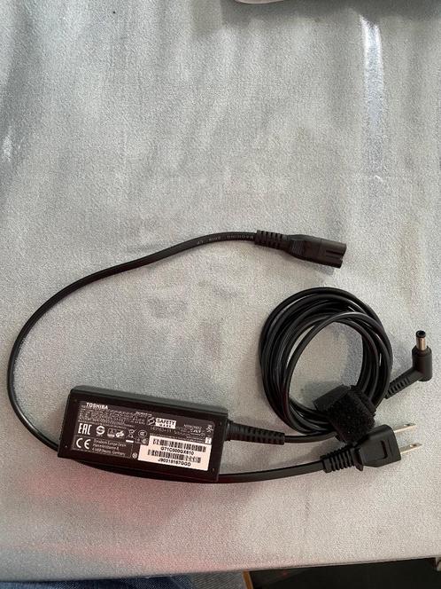 Toshiba laptop power cable