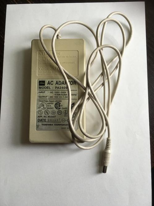 Toshiba PA2409U AC Adapter 15V 1.4A