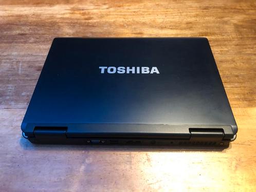 Toshiba satellite L40-15B model no. PSL48R-01R009DU laptop