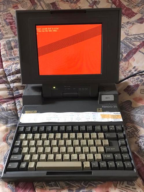 TOSHIBA T310020 vintage Laptop