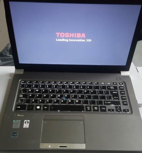 Toshiba Tecra Z40-A Ultrabook (Core i5 -8 GB ram-250 GB ssd)