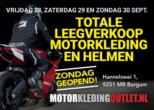 Totale leegverkoop motorkleding en helmen