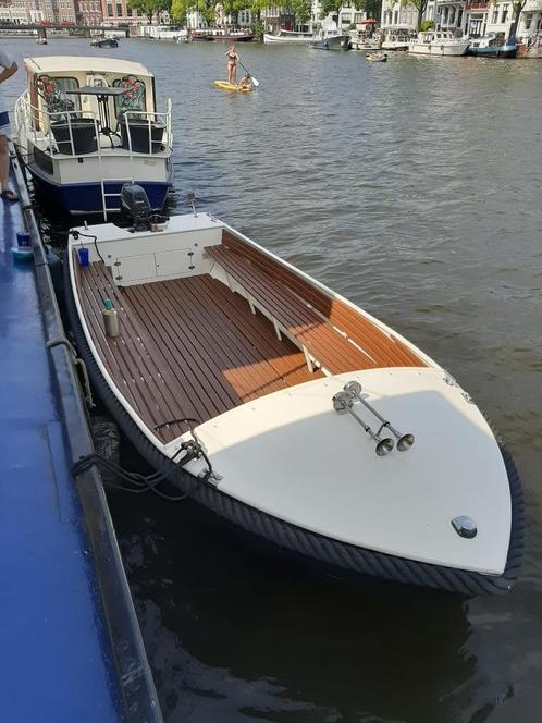 tourbootje in amsterdam