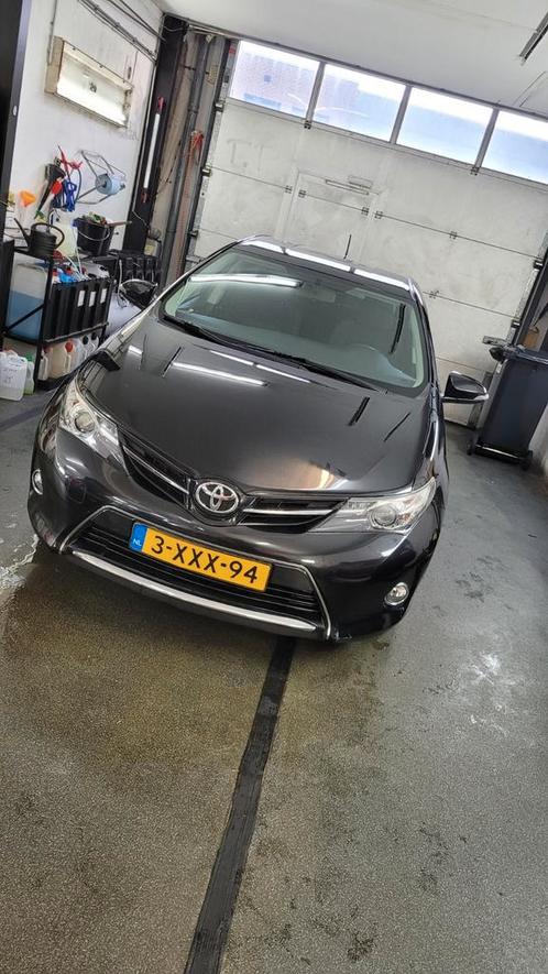 Toyota Auris 1.6 Vvt-i 97KW 5D 2014 Zwart