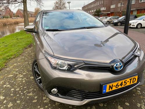 Toyota Auris 1.8 Hybrid 136pk Aut 2019 Grijs