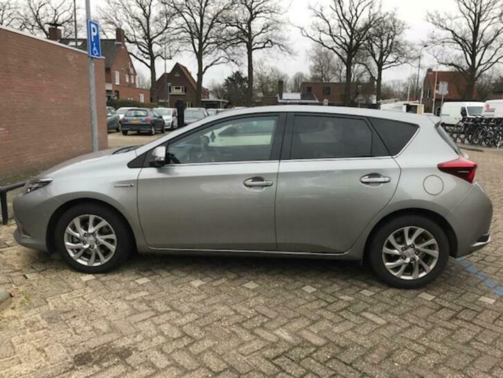 Toyota Auris 1.8 Hybrid 5DR CVT 2016 Grijs