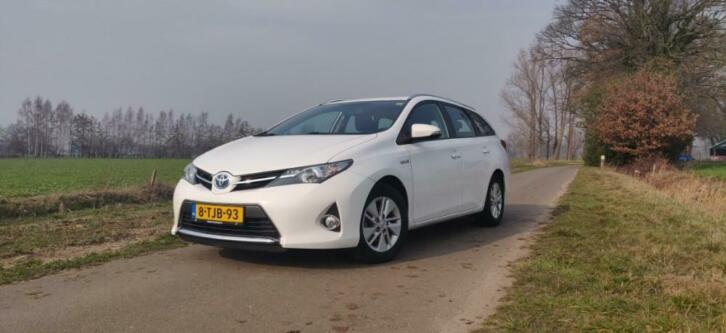 Toyota Auris 1.8 Hybrid Touring Sports CVT 2014 Wit