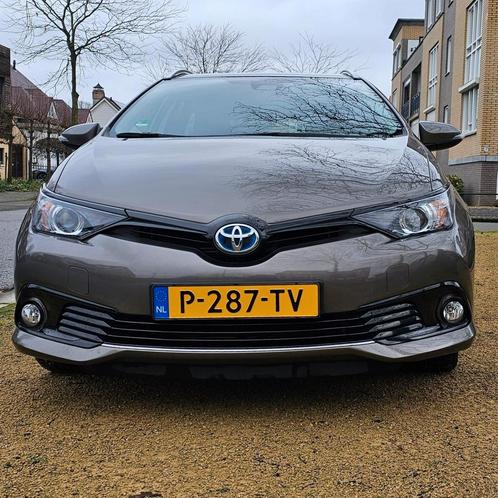 Toyota Auris Touring Sports 1.8 Hybrid 136pk Aut 2018 Grijs