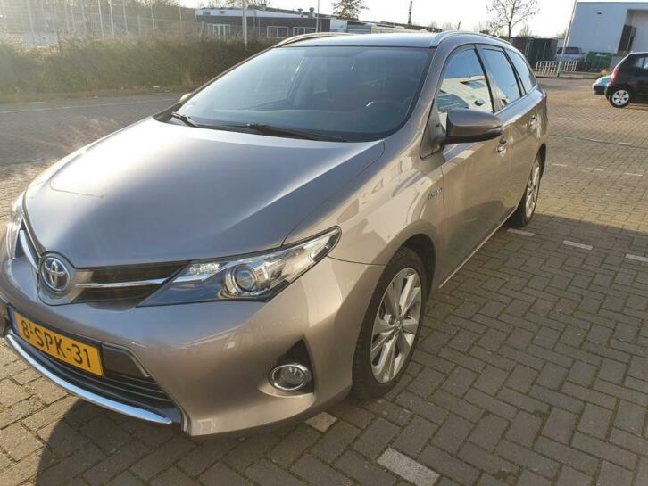 Toyota Auris Touring Sports 1.8 Hybrid Pro