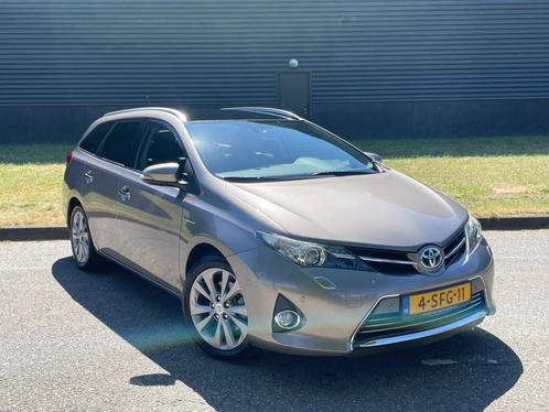 Toyota AURIS Touring Sports 1.8 Hybrid Xenon Pano JBL