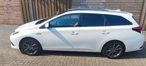 Toyota Auris TouringSports 1.8Hybrid-FULLOptie,NLauto,dealer