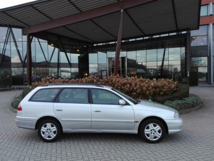 Toyota Avensis 1.6 Station Combi 2002 1e Eigenaar  History