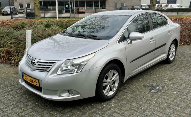 Toyota Avensis 1.8 16V Vvt-i Sedan 2009 Grijs