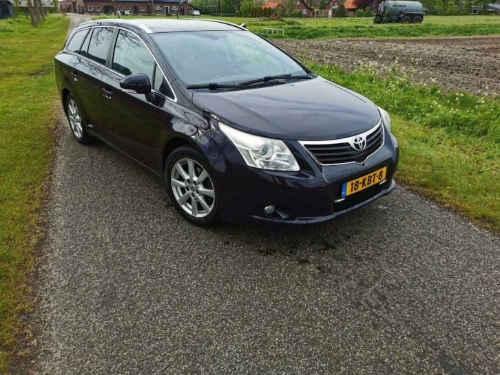 Toyota Avensis 1.8 Vvt-i Wagon 2009 Paars business panorama