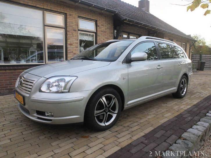 Toyota Avensis 2.0 16V WGN Linea SOL AUT 2004 Grijs CLIMA