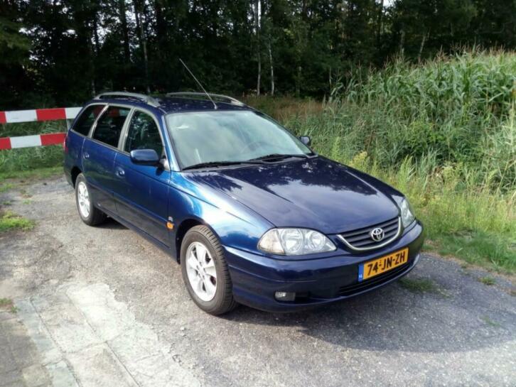 Toyota Avensis 2.0 D4 Linea SOL WGN AUT 2002 Blauw