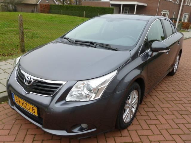 Toyota Avensis Dynamic 1.8 2009 100.000 Km . Geen schade 