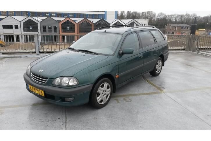 Toyota Avensis SW 1.8i 16v in perfecte staat tel 06-21596546