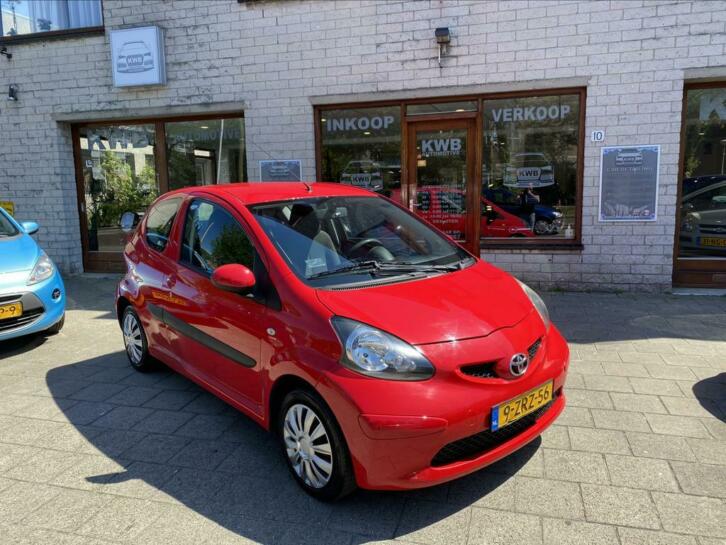 Toyota Aygo 1.0 12V 3DRS 2008 Automaat airco nieuwe apk 