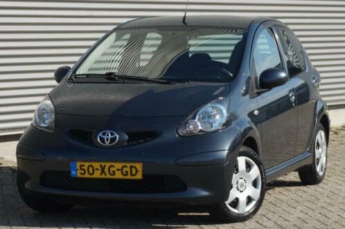 Toyota Aygo 1.0-12V  Airco - Nieuw apk - 5Deurs - Nette aut