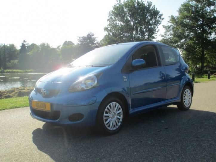 Toyota Aygo 1.0 -12V Comfort  Elek-Pakket  Airco  5-DRS 