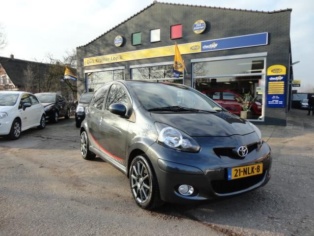 Toyota Aygo 1.0-12V Comfort lederen bekleding