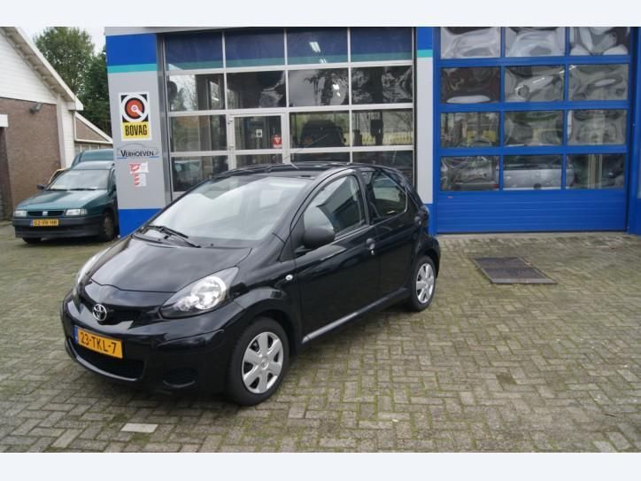 Toyota Aygo 1.0-12V Now 5DRS Airco 1e eigenaar (bj 2012)